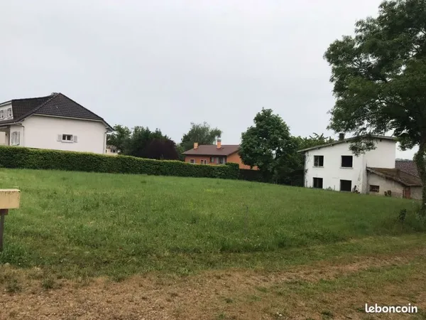 Vente d'un terrain constructible viabilisé