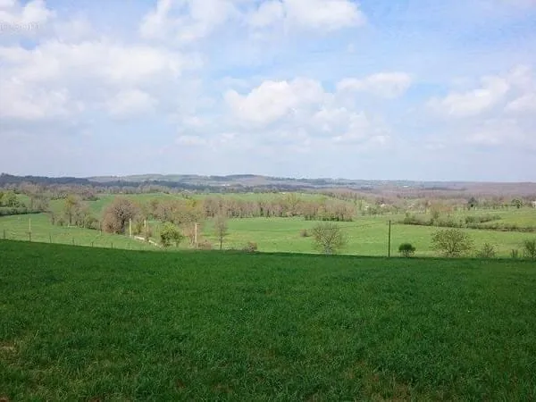 Terrain à bâtir de 8000 m² à VAILHOURLES