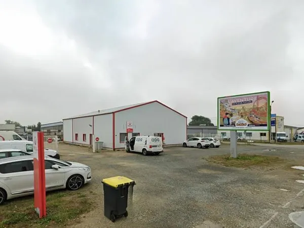Local d'activité Morlaix la boissière 300 m2