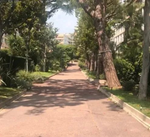 Particulier, à vendre appartement Napoleon III , 40 avenue Sainte Marguerite, Araucaria Park