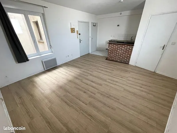 Studio 1 pièce 28 m²