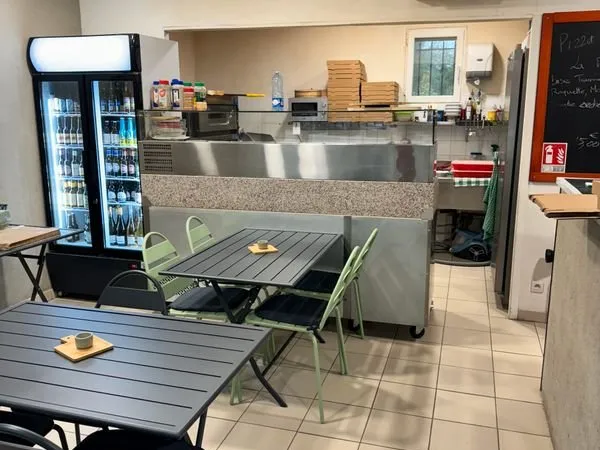 Commerce pizzeria
