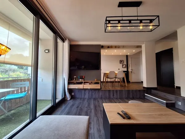 Appartement de type 4 dans résidence sécurisée et arborée