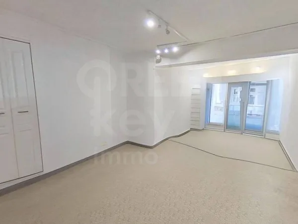 Local commercial 1 pièce 33 m²