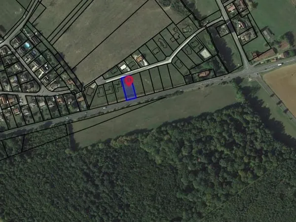 Terrain 1074 m²