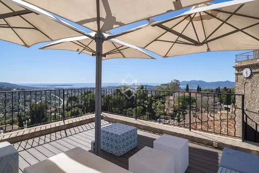 Propriété 4 pièces 100 m²