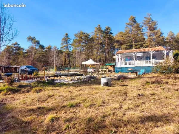 Maison individuelle avec terrain de 1494m2