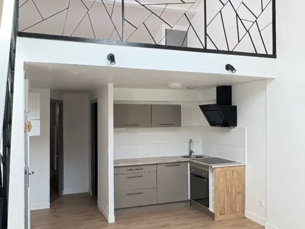 Appartement Montereau Fault Yonne 2 pièces et un bureau