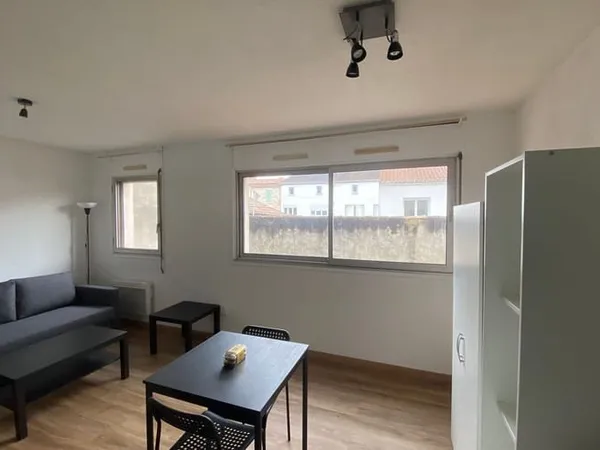 Studio 1 pièce 24 m²