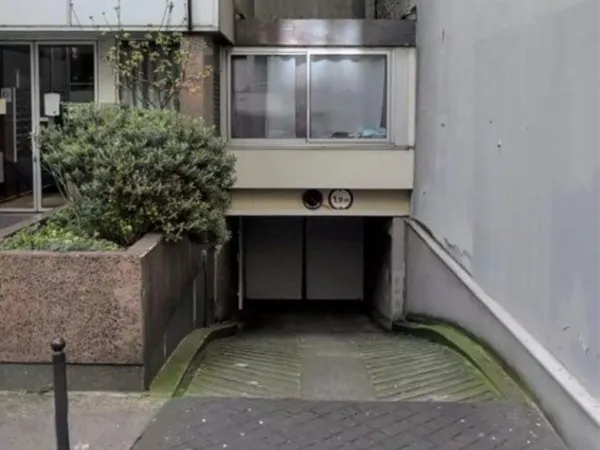 Loue parking - 15m²