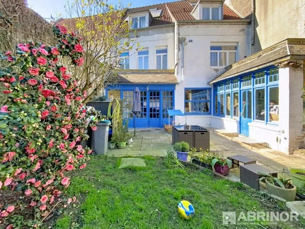 Maison 13 pièces 298 m²