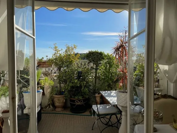 Dernier étage 2/3 pièces avec Terrasse