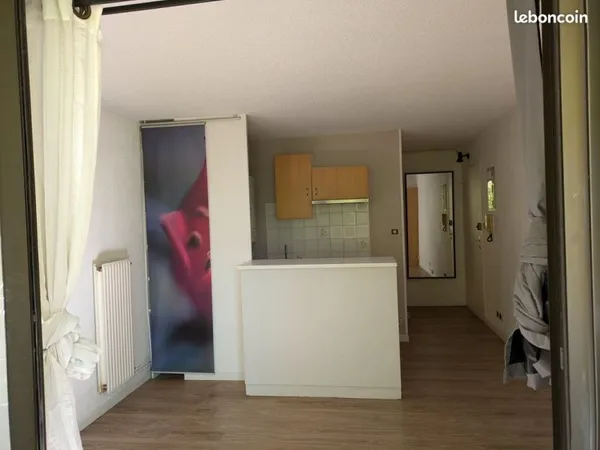 Studio 20m² + balcon