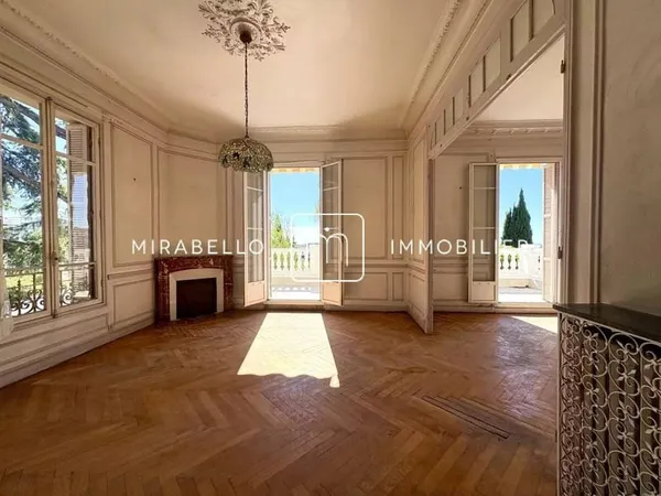 Appartement 4 pièces 130 m²
