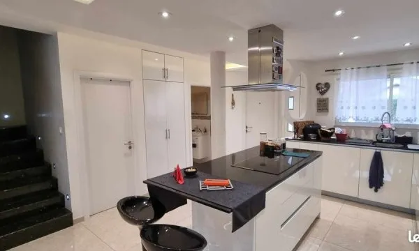 Location maison moderne excellent agencement 5 chambres