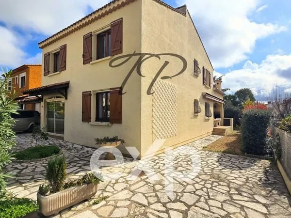 VILLA T7 DE 180M² HABITABLES AVEC JARDIN