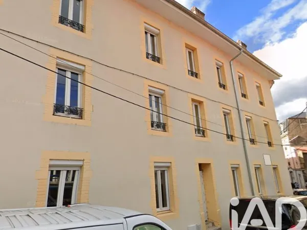 Maison avec appartements 3 pièces