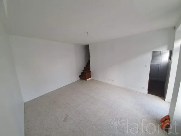 Maison 4 pièce(s) 83 m2 : NEMOURS 77140