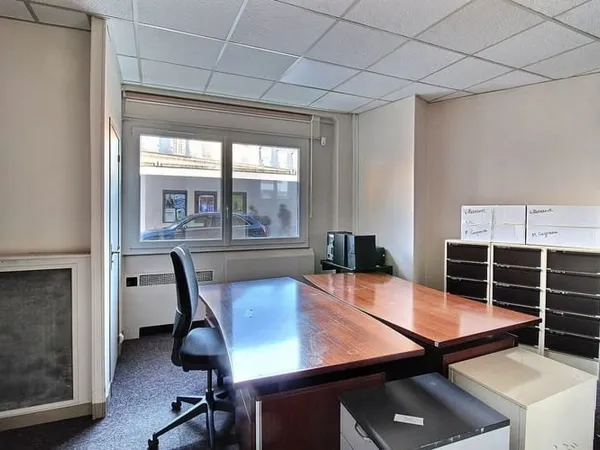 Local commercial 90 m²