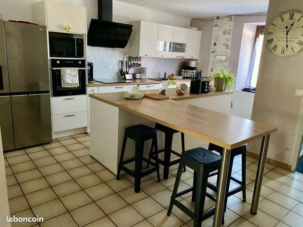 Maison avec terrasse plein sud
