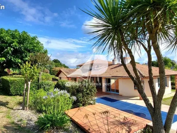 Maison 7 pièces 151 m²