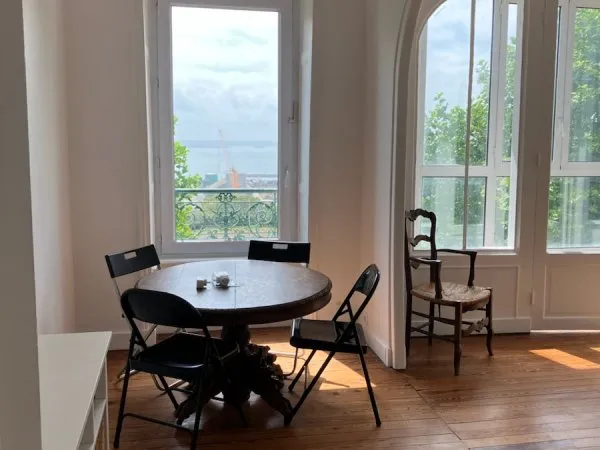 Loue chambre 16m² dans appartement 98m² Brest - Quartier de la Gare - Belle vue mer