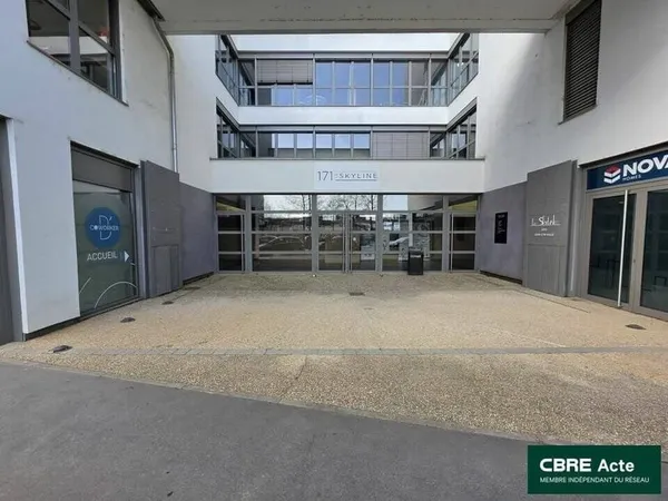 Bureau 142 m²