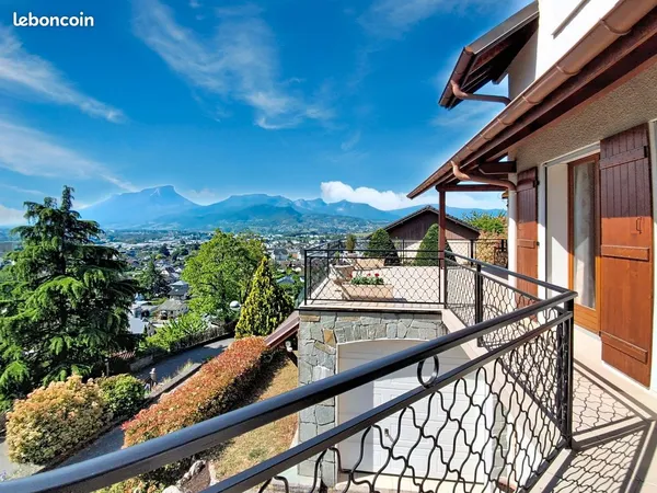 Maison familiale 182 m² - Vaste terrasse orientée sud avec vue panoramique