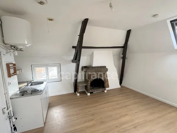 Appartement à vendre 2 pièces de 33m² - La ville du bois - Belle opportunité en centre-ville pour ha