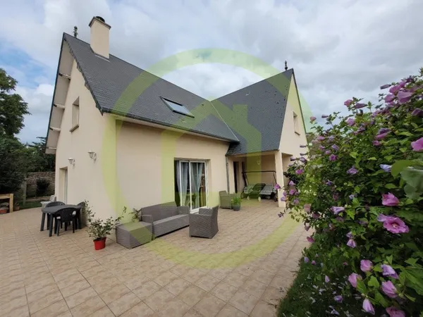 Maison 8 pièces 180 m²