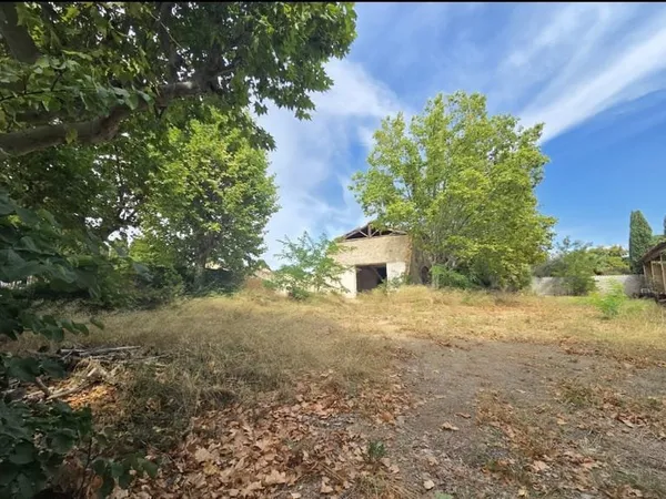 A VENDRE - PUISSERGUIER - TERRAIN CONSTRUCTIBLE ET VIABILISE
