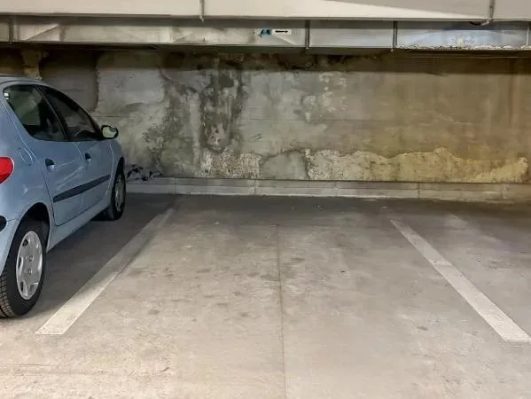 ALLEES JEAN JAURES PLACES DE PARKING EN SOUS SOL