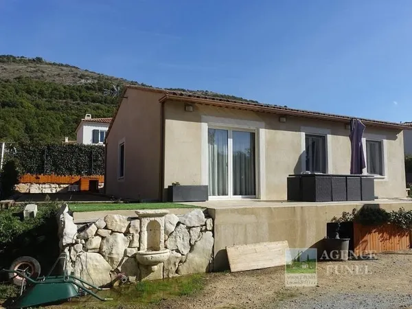 Maison de plain-pied 4 pièces 82 m²