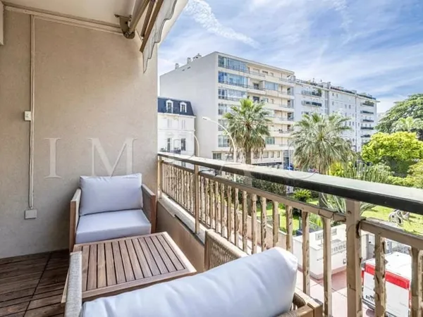CANNES BANANE APPARTEMENT A VENDRE