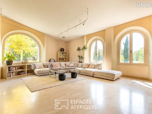 Maison 9 pièces 425 m²