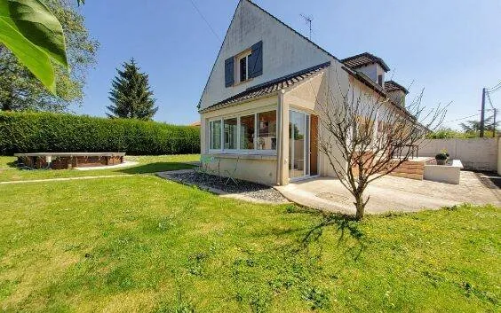 Maison 6 pièces 167 m²
