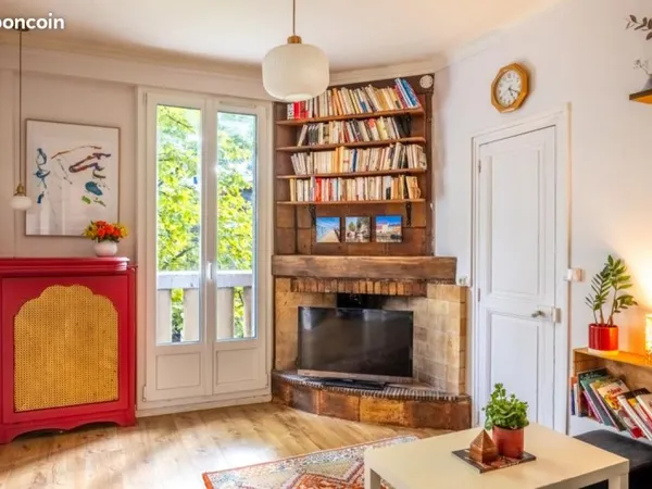 Duplex atypique lumineux