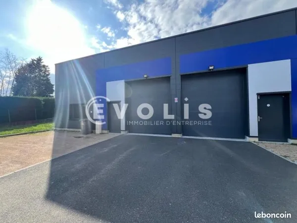 Local d'activité 295 m²