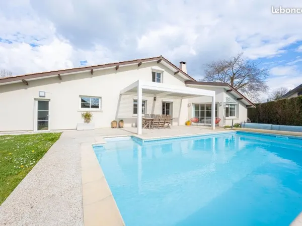 Maison 6 pièces 184 m2