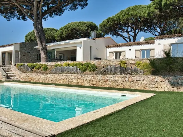 Maison 4 pièces 184 m²