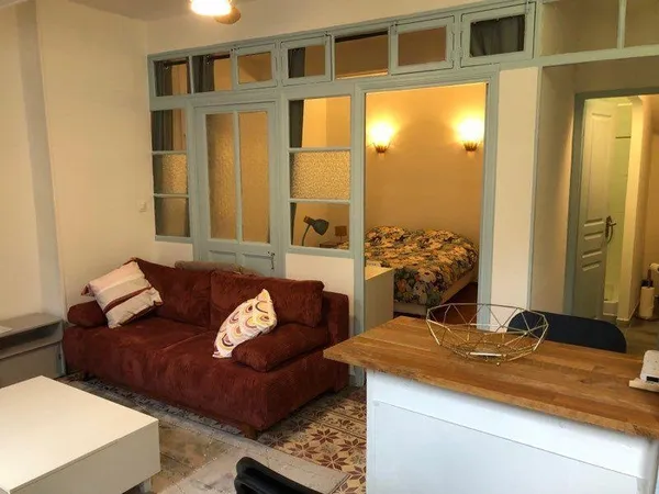 Beau T2 meublé 32m² Avignon intramuros