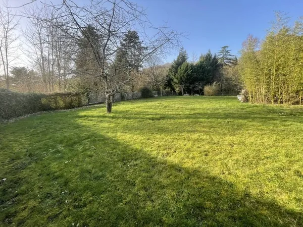 Terrain constructible 1012 m²