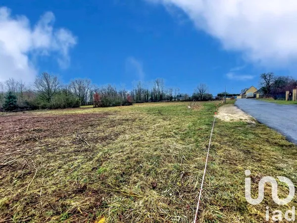 Terrain 629 m²