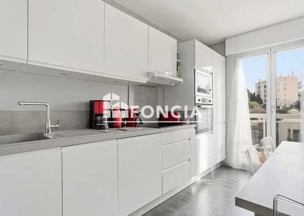 Nice Henri Matisse F4 de 89m2 avec terrasse + Garage + Cave