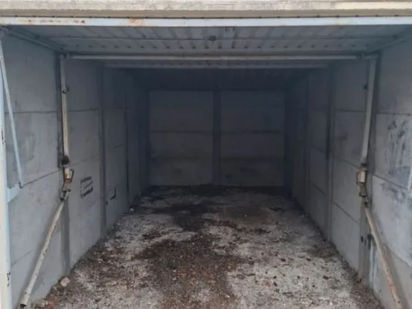 Garage hyper centre