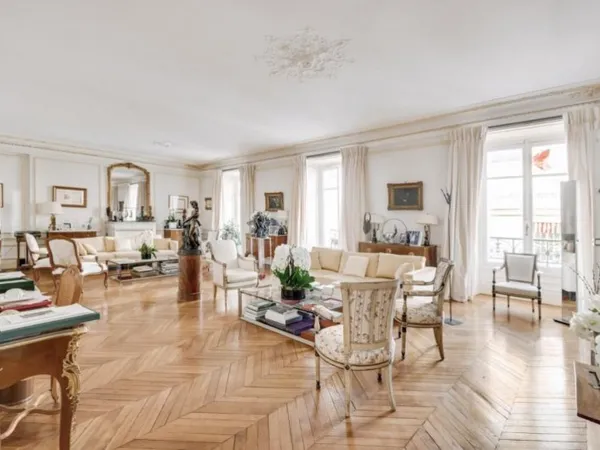 Faubourg Saint Honoré - BRISTOL- 5ème étage- 285m2