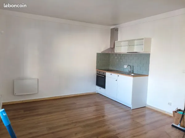Coquet F2 de 35 m2 entièrement rénové