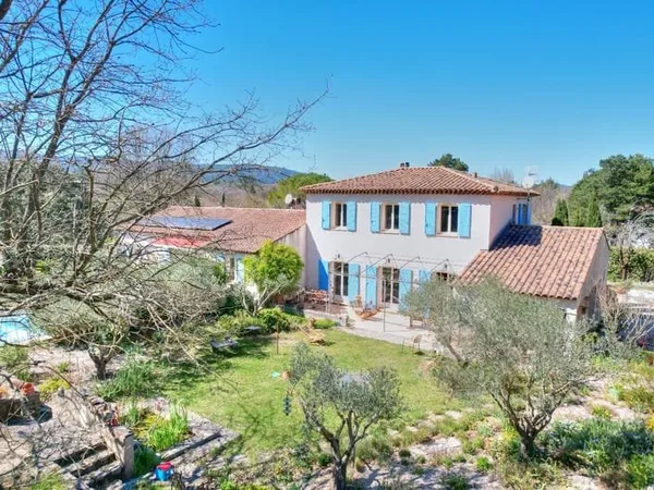 Maison Vente Néoules 10p 261m² 749000€