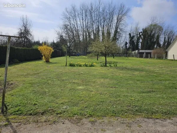 Terrain 1 049 m² Carlepont