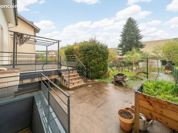 Jolie maison de ville avec terrasse et jardin - 91 m2 _ quartier calme